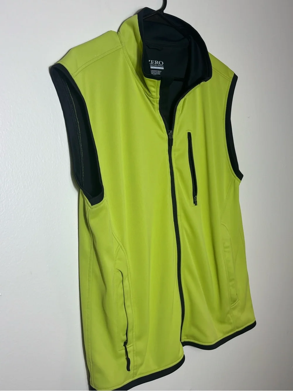 Zero Restriction Mens Golf Vest Lime Green Black Full Zip Softshell Size Large